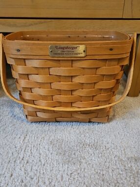 Longaberger Dresden Tour Basket 1996  in Natural Wood